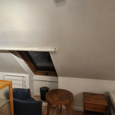 Eveline Rd Apartment